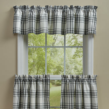 Onyx And Ivory Valance 14